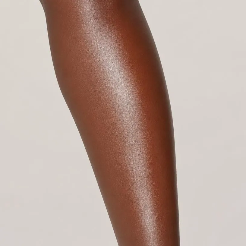 Shins & legs, moisturised skin illustration